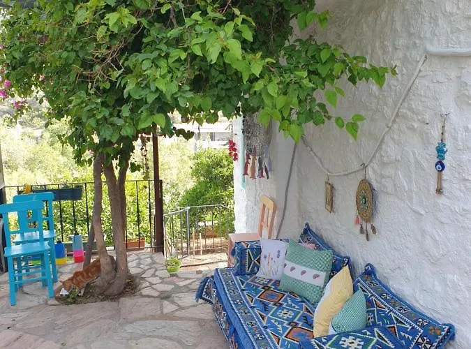 Penzion Guenes Butik Datca 3*